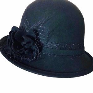 Black Wool Hat NWOT Adjustable